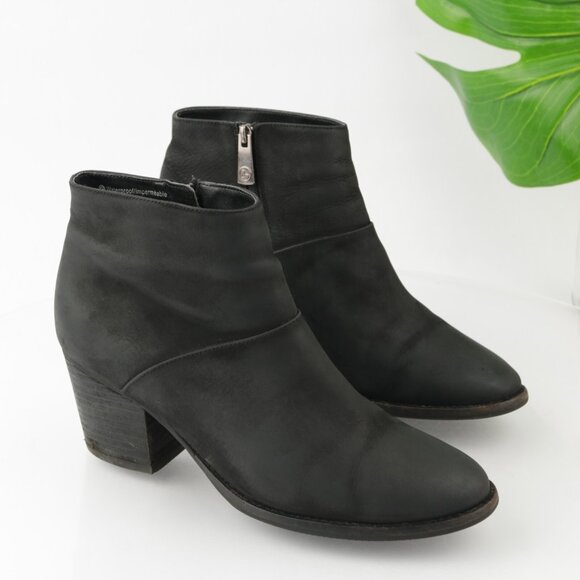 Blondo Womens Nelli Boot Size 9.5 Black Leather Waterproof Mid Block Heel Bootie - Picture 13 of 13